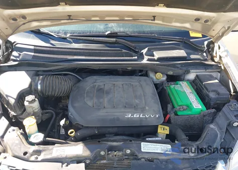 2014 Dodge Grand Caravan Sxt from USA, damaged, VIN 2C4RDGCG6ER320109